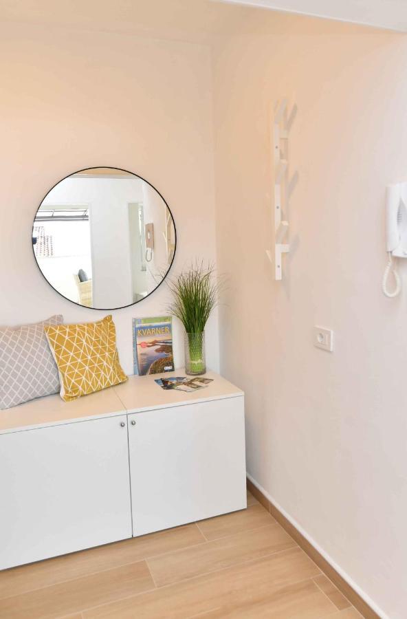 Apartman Leona Lovran Exterior photo